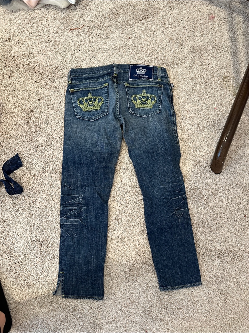 Rock & Republic Dark Blue Slim Straight Jeans with Lime Crown Embroidery